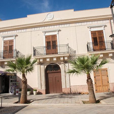 泰拉西尼 Palazzo Graziano酒店 外观 照片