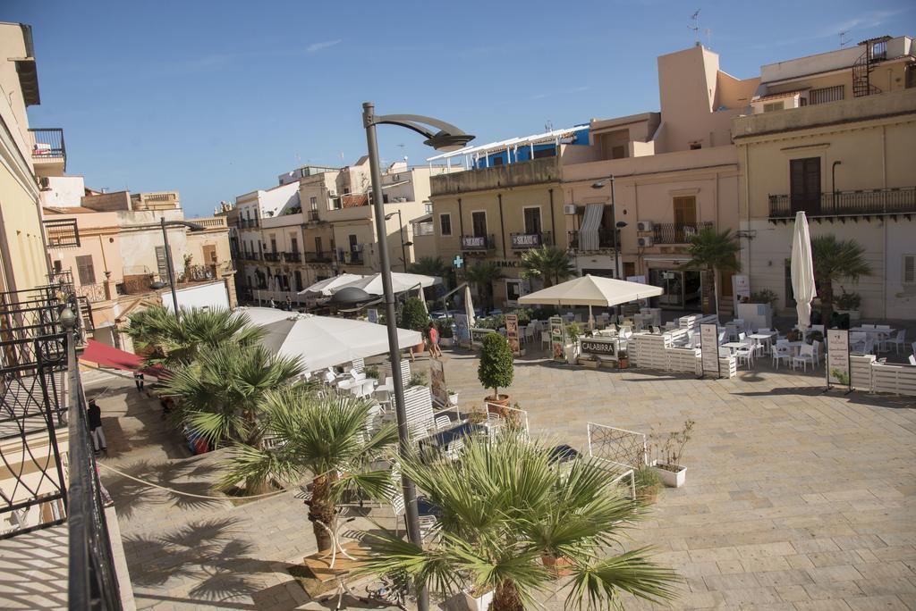 泰拉西尼 Palazzo Graziano酒店 外观 照片